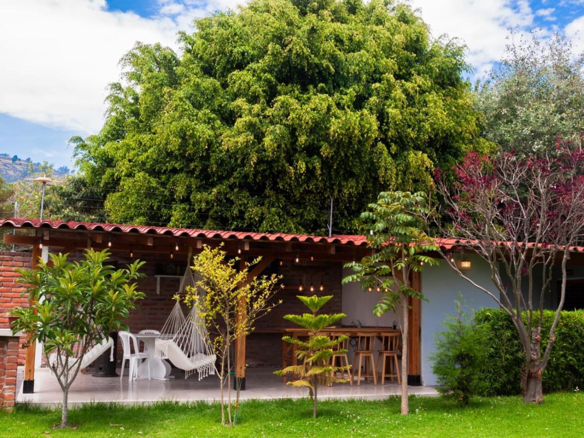 Bamboo Village Place Tumbaco Exterior photo